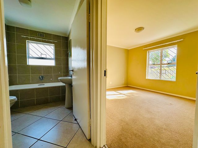 To Let 2 Bedroom Property for Rent in Vermont Western Cape